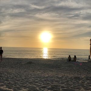 Meet your Posher, Raquel